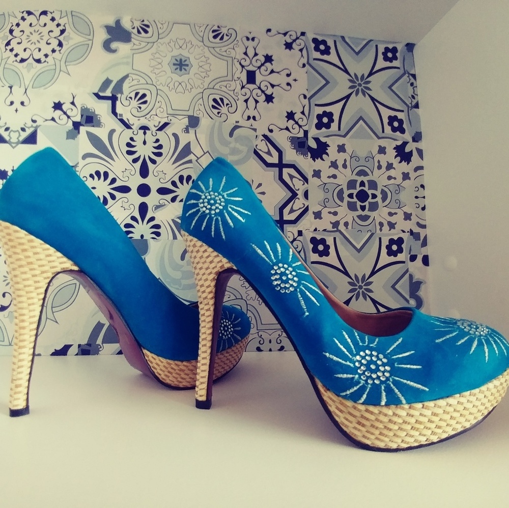 5 inch heels, beads, stitching